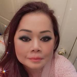 Meet your Posher, Uyen